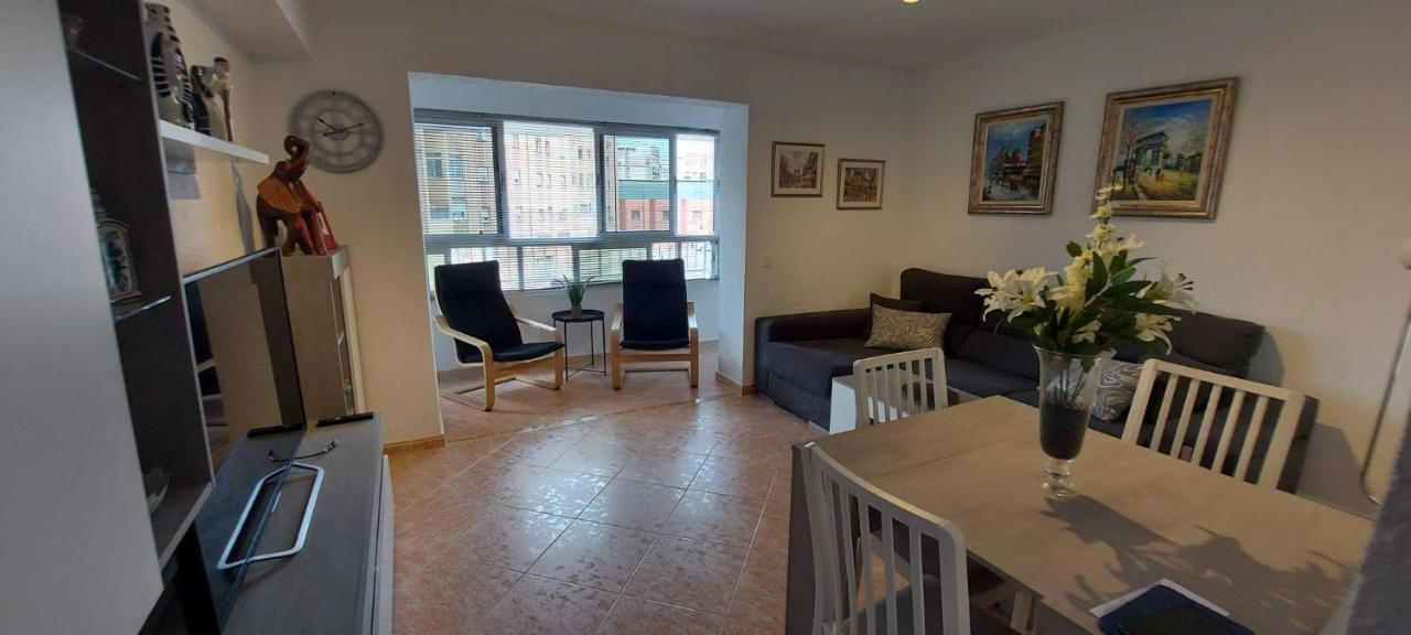 Apartamento Golddem Velazquez Málaga Esterno foto